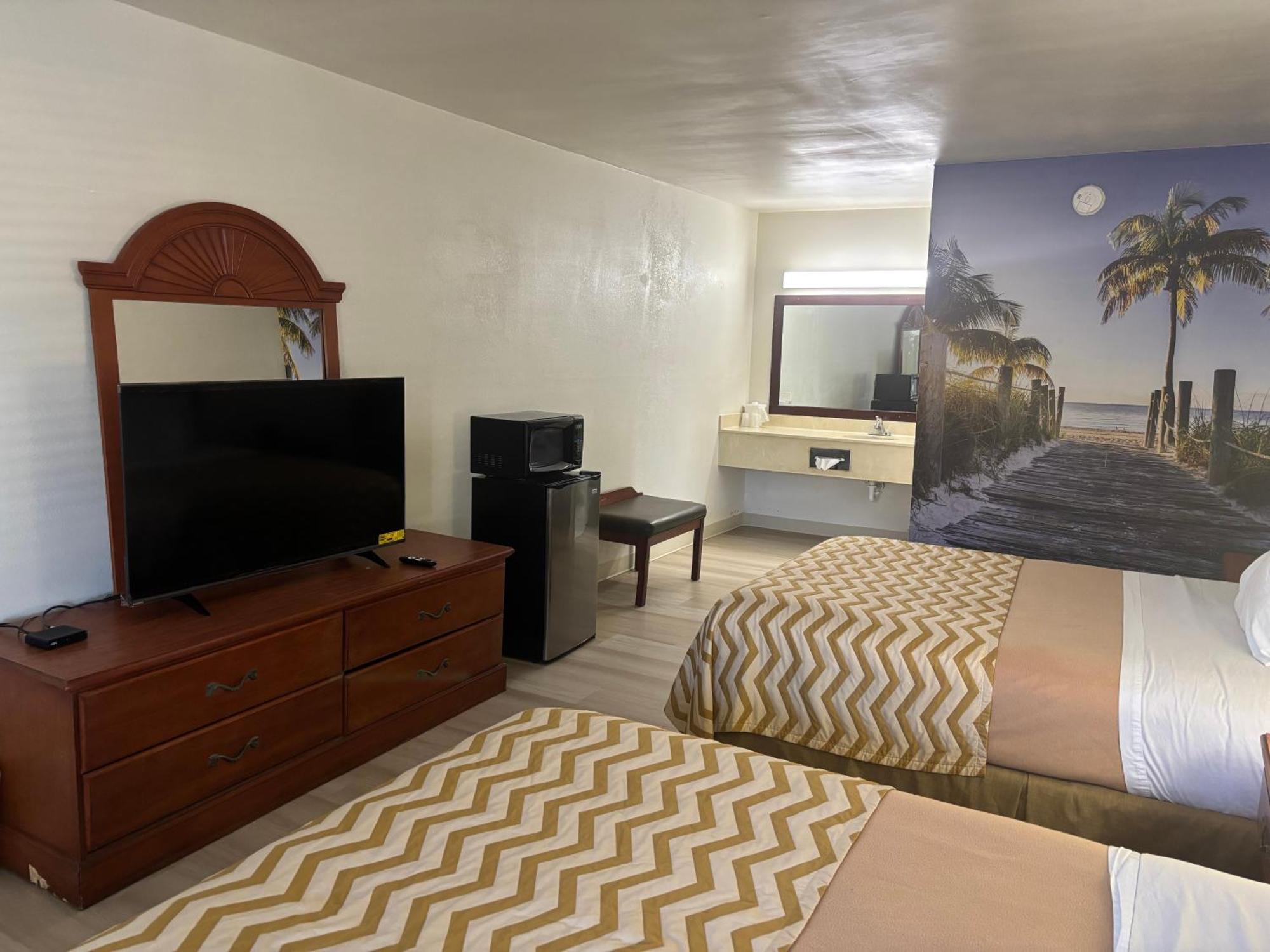 High Springs Inn Soon To Be Clarion Pointe Alachua Bagian luar foto