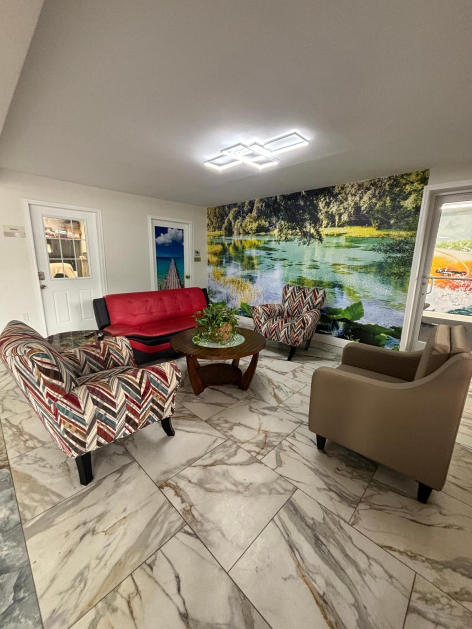High Springs Inn Soon To Be Clarion Pointe Alachua Bagian luar foto