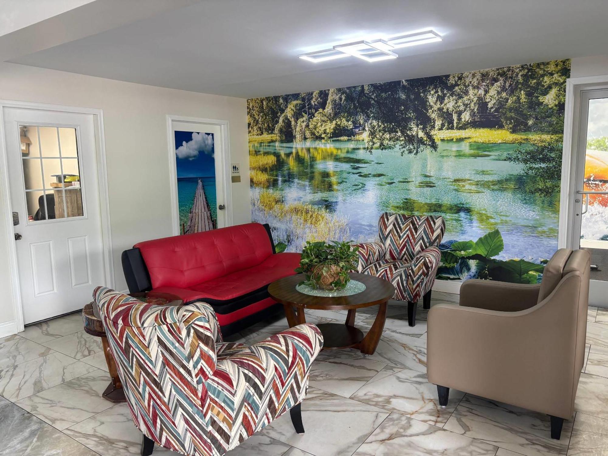 High Springs Inn Soon To Be Clarion Pointe Alachua Bagian luar foto